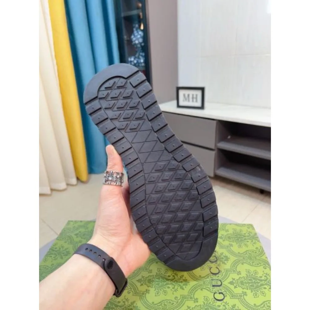 GUCCI グッチ 先シーズンに引き続き新品 2026 メンズ用 スニーカー 商品画像 8