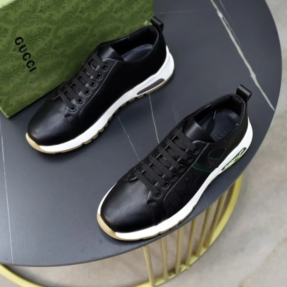 GUCCI グッチ 春らしいきれい色のように 2026 メンズ用 スニーカー 商品画像 4