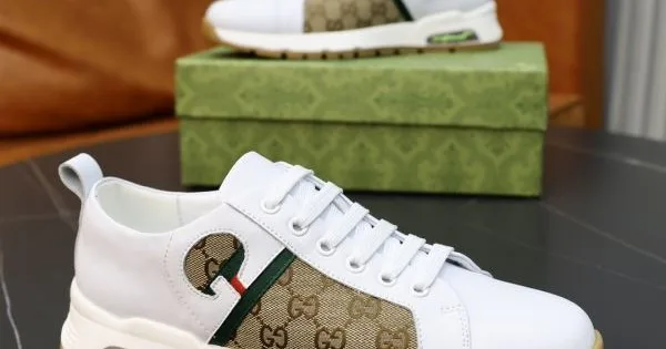 GUCCI グッチ 春らしいきれい色のように 2026 メンズ用 スニーカー 商品画像 11