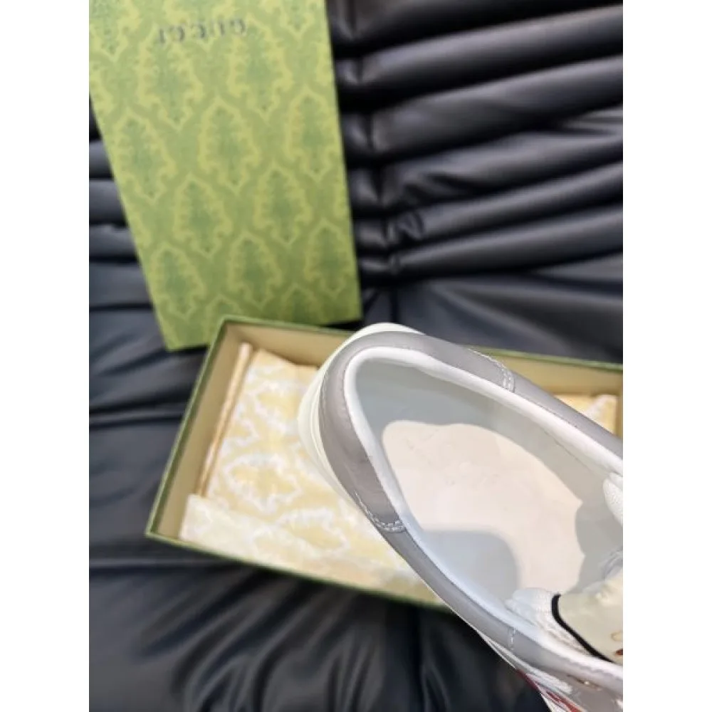 GUCCI グッチ 上級者すぎる着こなし 2026 メンズ用 スニーカー 商品画像 8