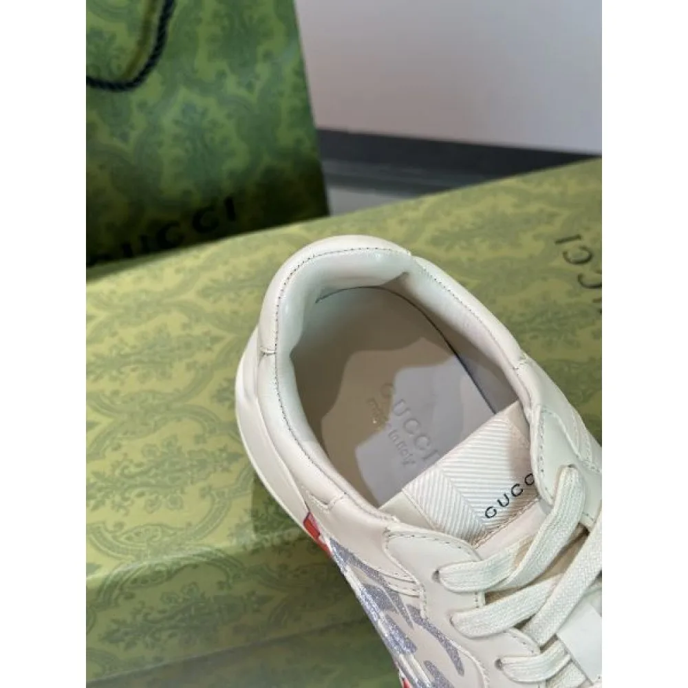 GUCCI グッチ 大人買いする方も多い 2026 メンズ用 スニーカー 商品画像 9