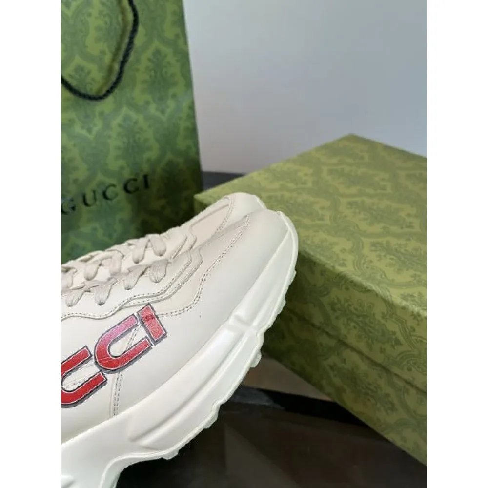 GUCCI グッチ お目立ち度の高い新品 2026 メンズ用 スニーカー 商品画像 8