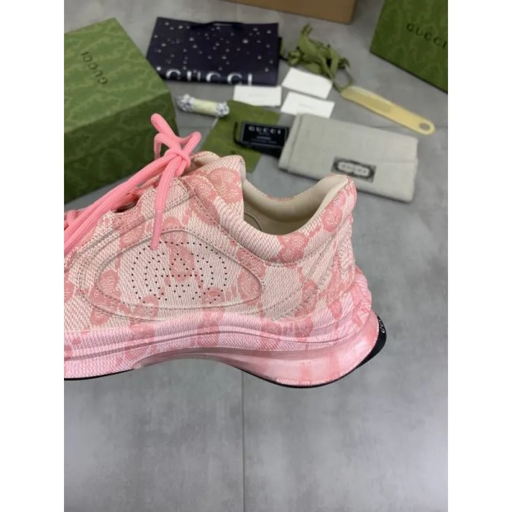 GUCCI グッチ 夏らしく爽やかな印象 2026 メンズ用 スニーカー 商品画像 7