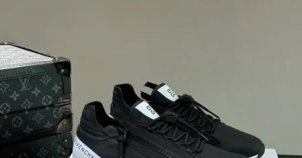 GIVENCHY ジバンシィ 着心地のいいサイズ感 2026 メンズ用 スニーカー 商品画像 11