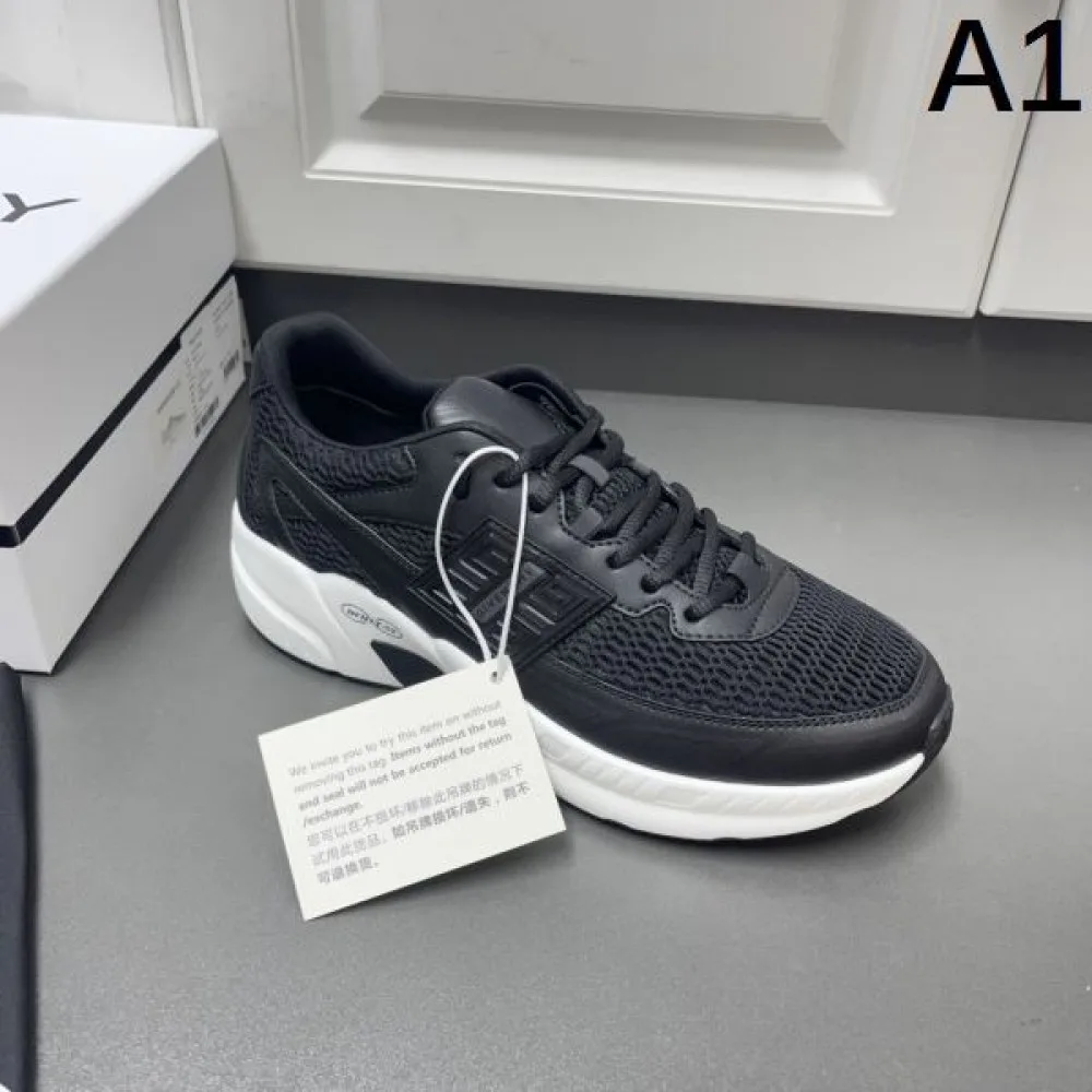 2024FW メンズ用 スニーカー GIVENCHY ジバンシィ 主流となってくる 商品画像 1