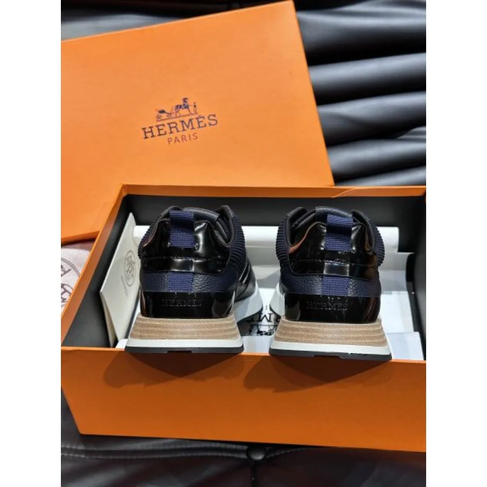 HERMES エルメス とっても夏らしいアイテム 2026 メンズ用 スニーカー 商品画像 9