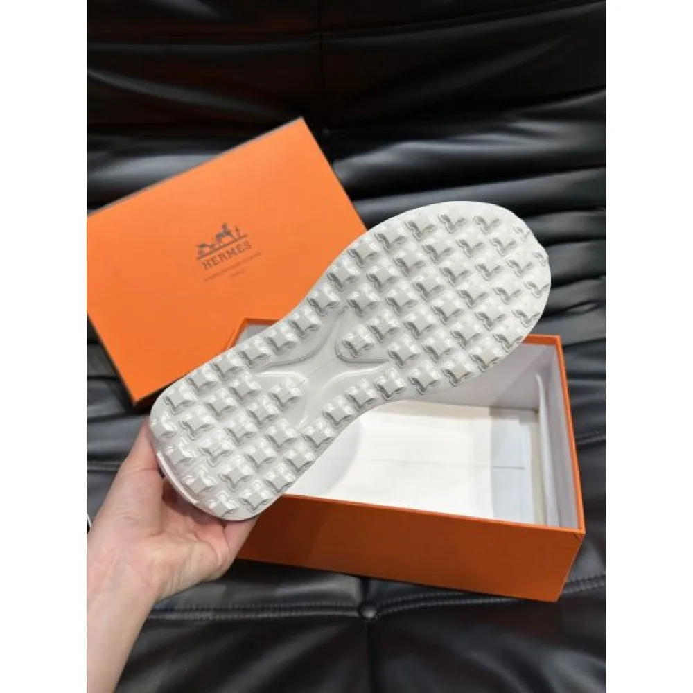 HERMES エルメス 春夏のおしゃれを楽しんで 2026 メンズ用 スニーカー 商品画像 10