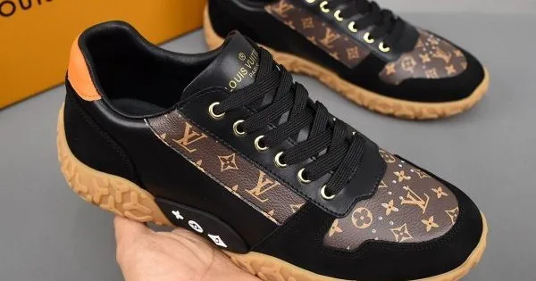 LOUIS VUITTON ルイヴィトン 魅力的な新作 2026 メンズ用 スニーカー 商品画像 11