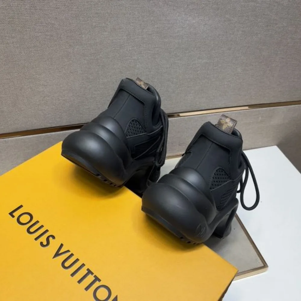 2024FW メンズ用 スニーカー LOUIS VUITTON ルイヴィトン 限定ギフトにも 商品画像 9