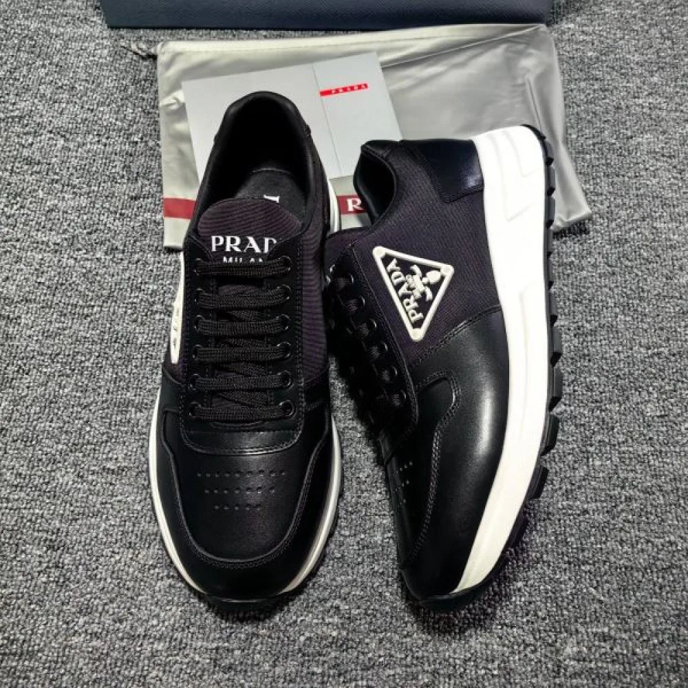 PRADA プラダ 国内完売の入手困難アイテム 2026 メンズ用 スニーカー 商品画像 6