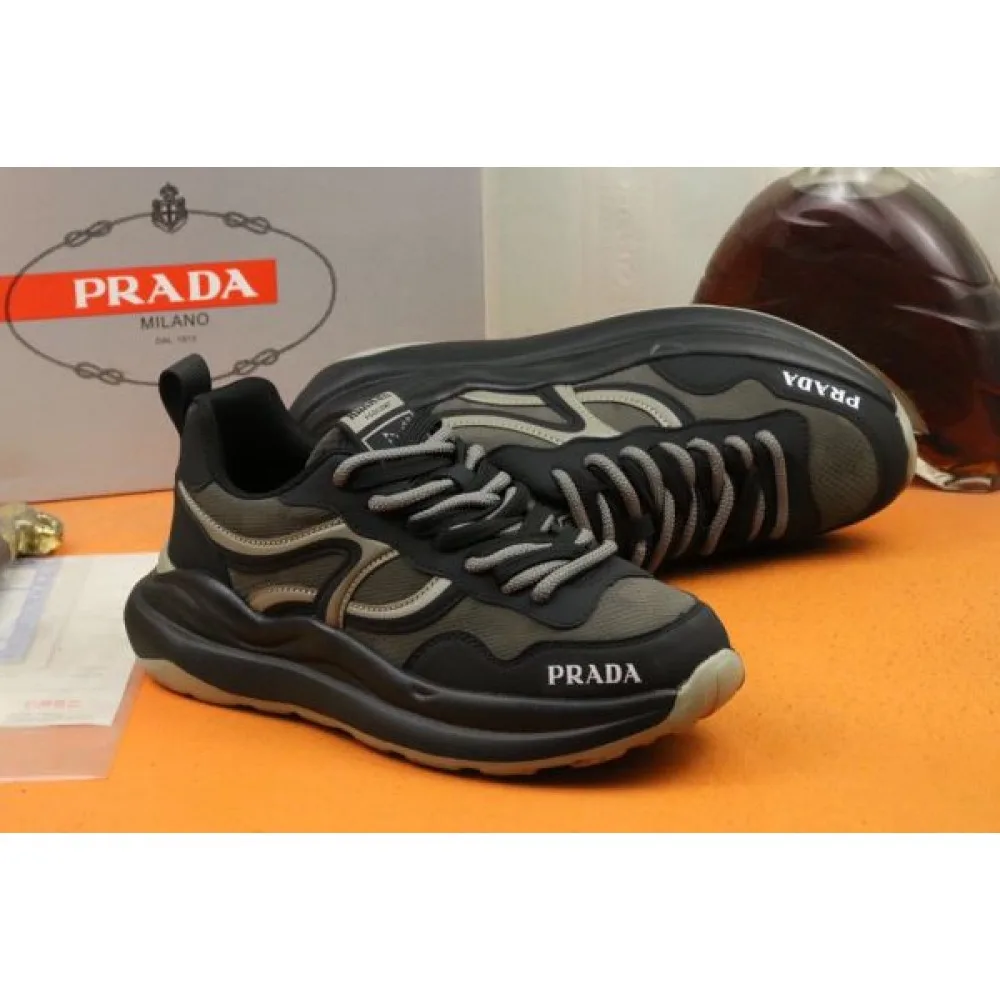 PRADA プラダ 上品ですっきり、好感度抜群 2026 メンズ用 スニーカー 商品画像 5