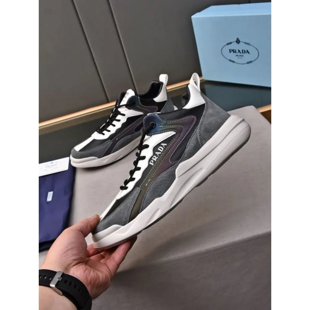 PRADA プラダ 品の良い優秀さコレクション 2026 メンズ用 スニーカー 商品画像 3