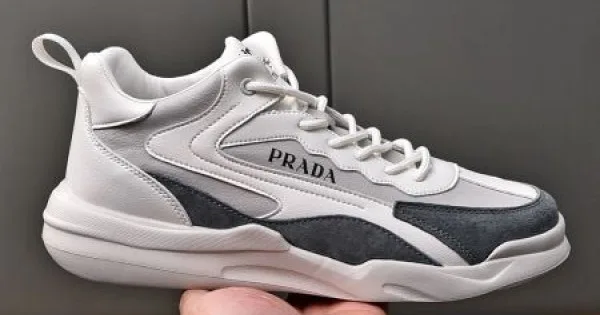 PRADA プラダ 品の良い優秀さコレクション 2026 メンズ用 スニーカー 商品画像 11