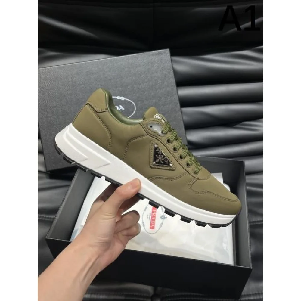 PRADA プラダ スタイルアップ見えなシンプル 2026 メンズ用 スニーカー 商品画像 1