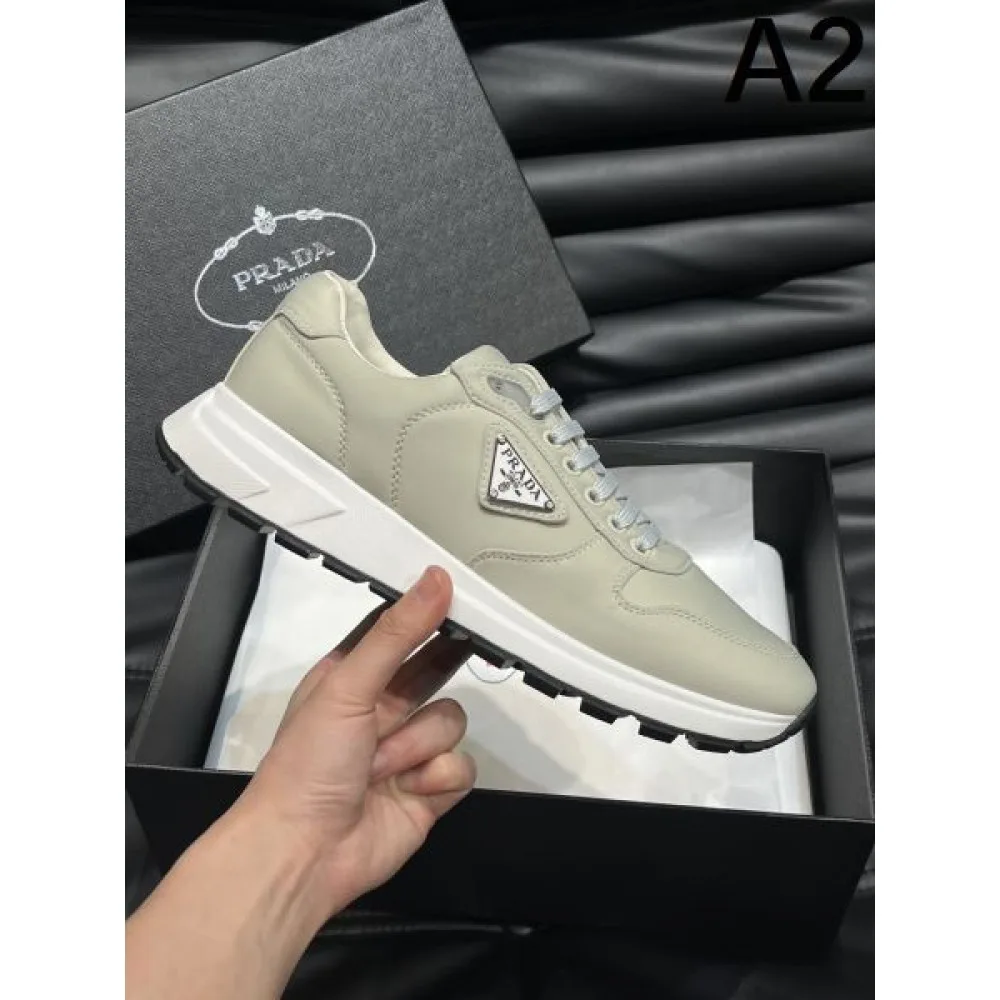 PRADA プラダ スタイルアップ見えなシンプル 2026 メンズ用 スニーカー 商品画像 2