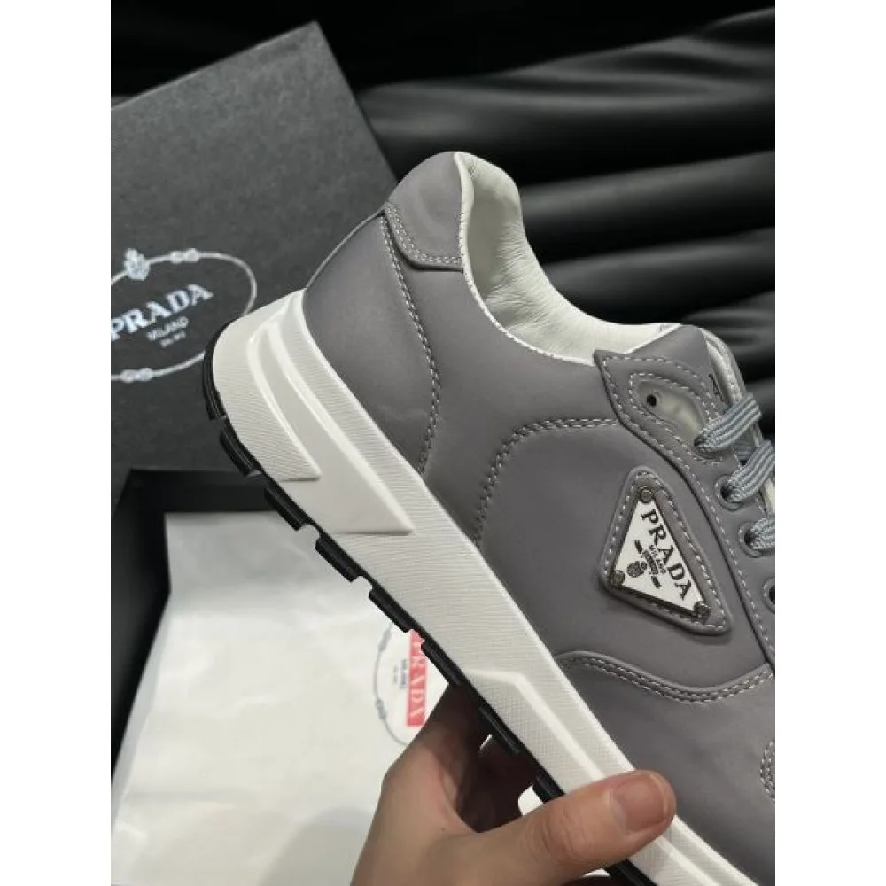 PRADA プラダ スタイルアップ見えなシンプル 2026 メンズ用 スニーカー 商品画像 7
