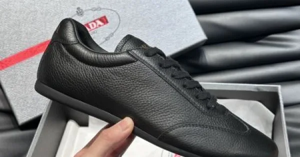 PRADA プラダ 人気ファッション雑誌でも掲載 2026 メンズ用 スニーカー 商品画像 11