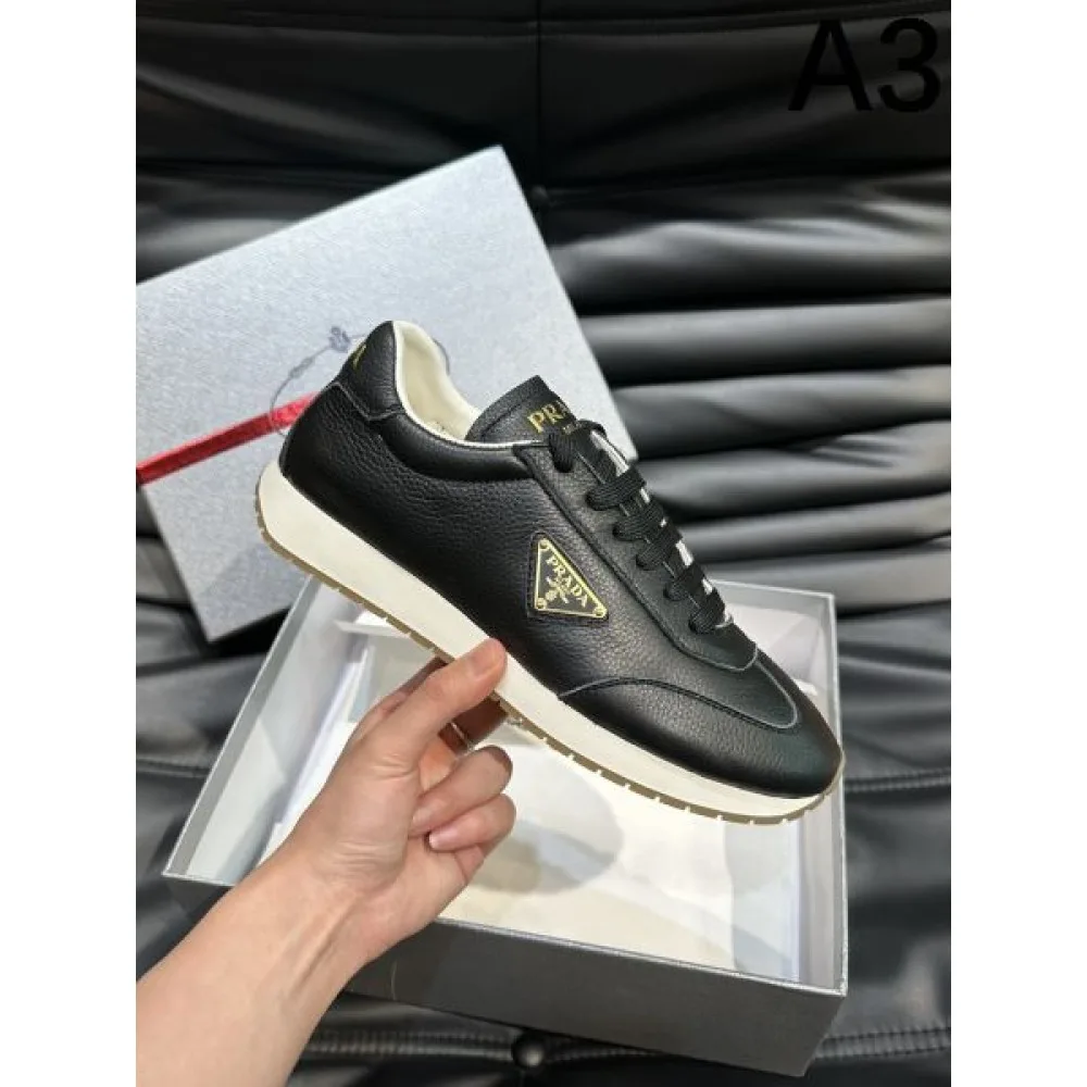 PRADA プラダ 絶対に抑えておきたいトレンド 2026 メンズ用 スニーカー 商品画像 3