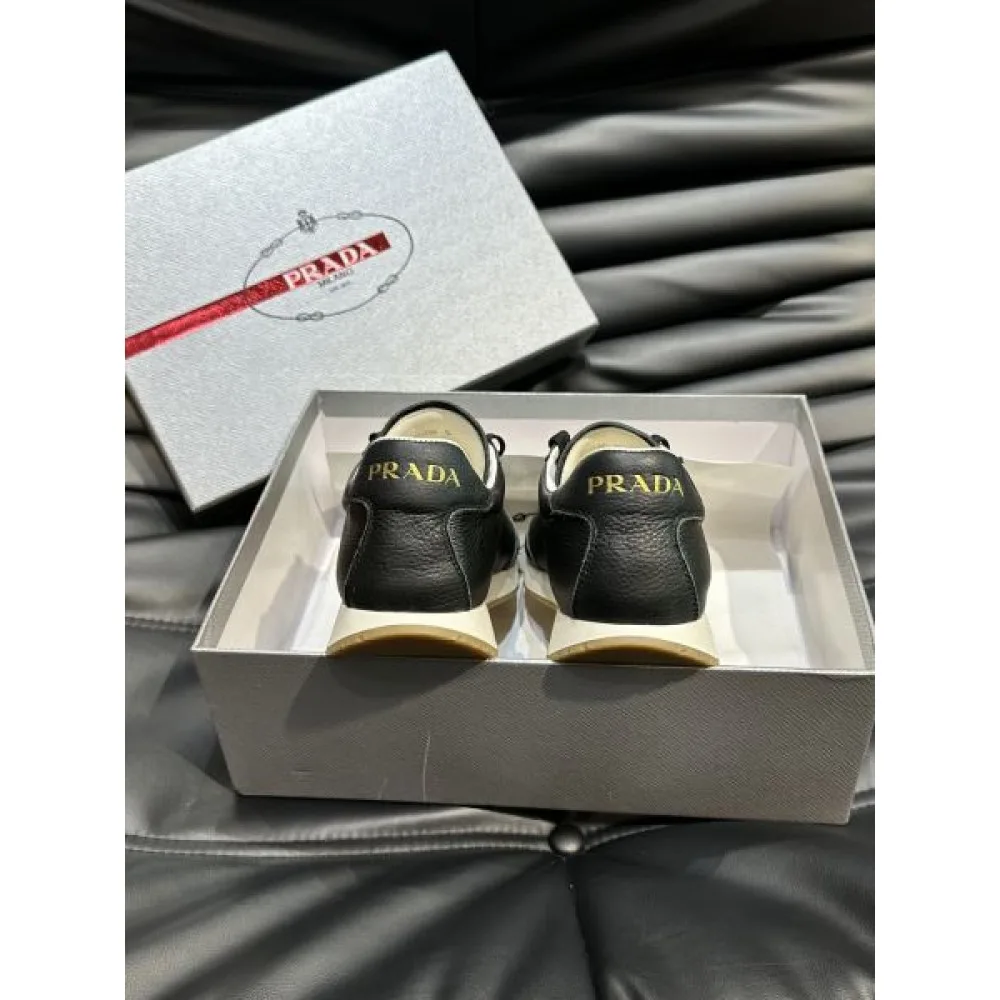 PRADA プラダ 絶対に抑えておきたいトレンド 2026 メンズ用 スニーカー 商品画像 8