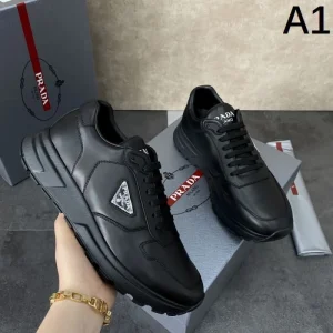 PRADA プラダ 爆発的人気オシャレ度がアップ 2026 メンズ用 スニーカー 商品画像 1