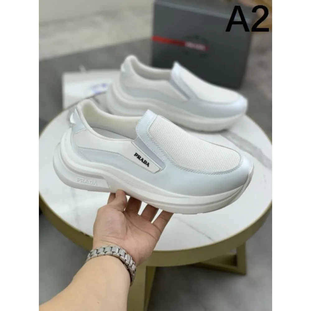 PRADA プラダ 大人買い必須なこの春夏 2026 メンズ用 スニーカー 商品画像 2