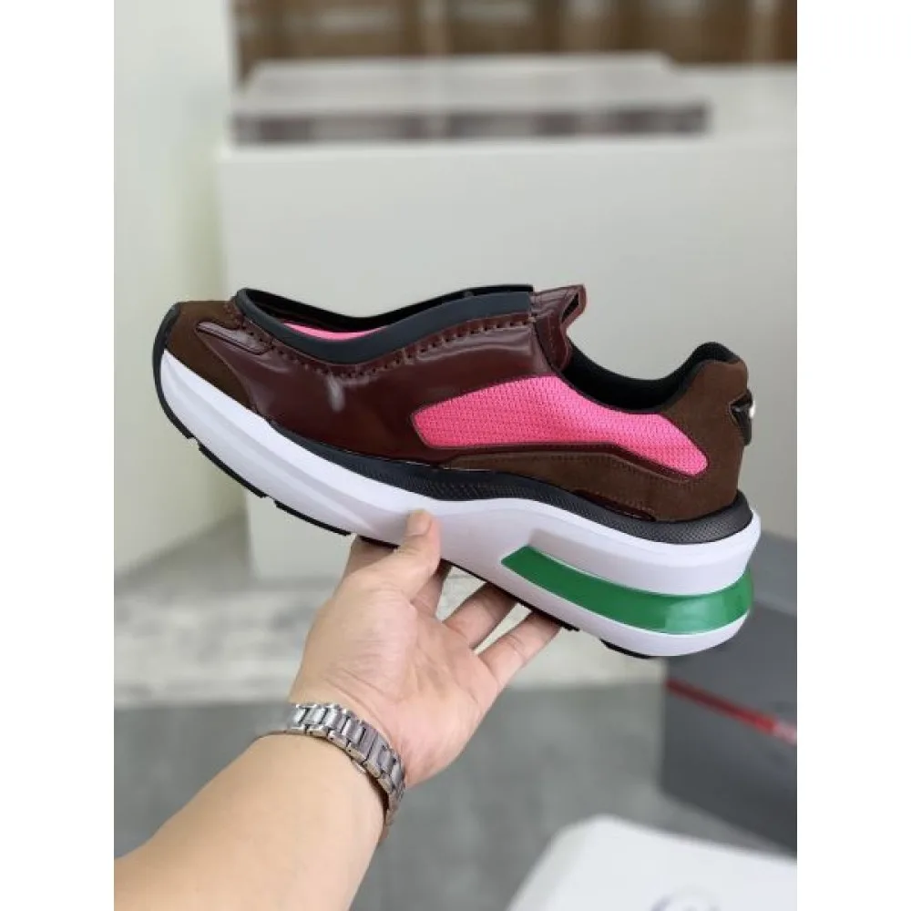 PRADA プラダ 素敵な夏の定番アイテム 2026 メンズ用 スニーカー 商品画像 7