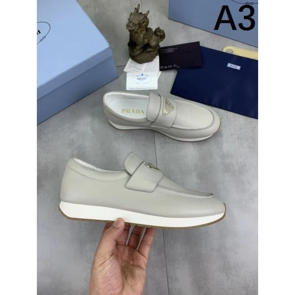PRADA プラダ 春夏は継続系のトレンド 2026 メンズ用 スニーカー 商品画像 3