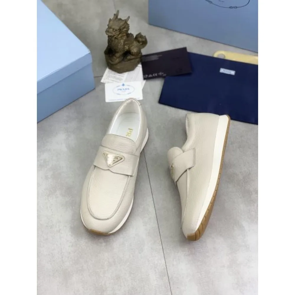 PRADA プラダ 春夏は継続系のトレンド 2026 メンズ用 スニーカー 商品画像 5