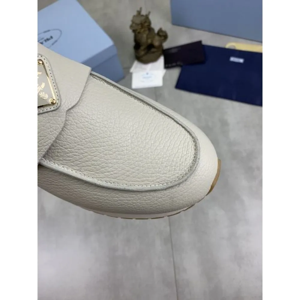 PRADA プラダ 春夏は継続系のトレンド 2026 メンズ用 スニーカー 商品画像 6