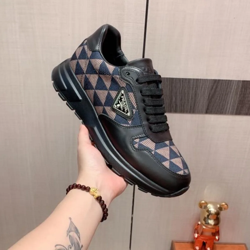 PRADA プラダ 激安期間限定セール 2026 メンズ用 スニーカー 商品画像 3