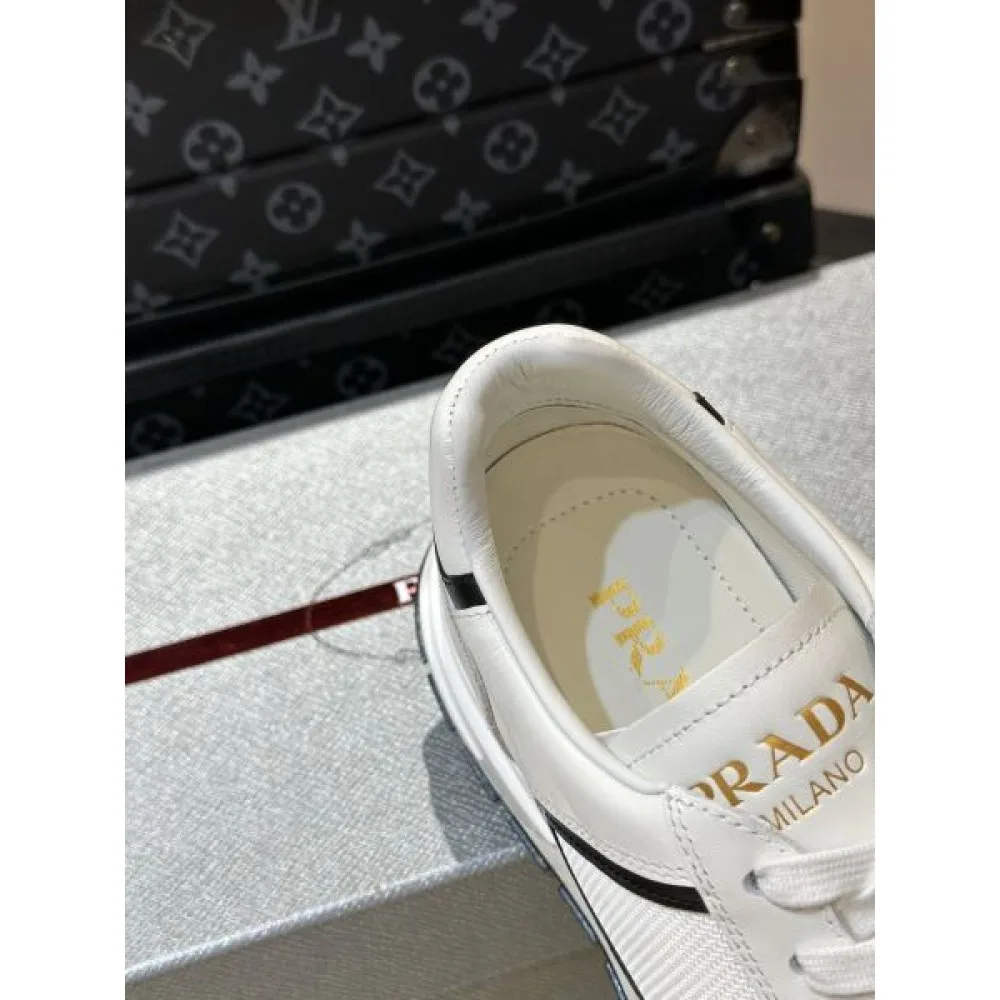 PRADA プラダ 存在感絶大スタイル 2026 メンズ用 スニーカー 商品画像 7