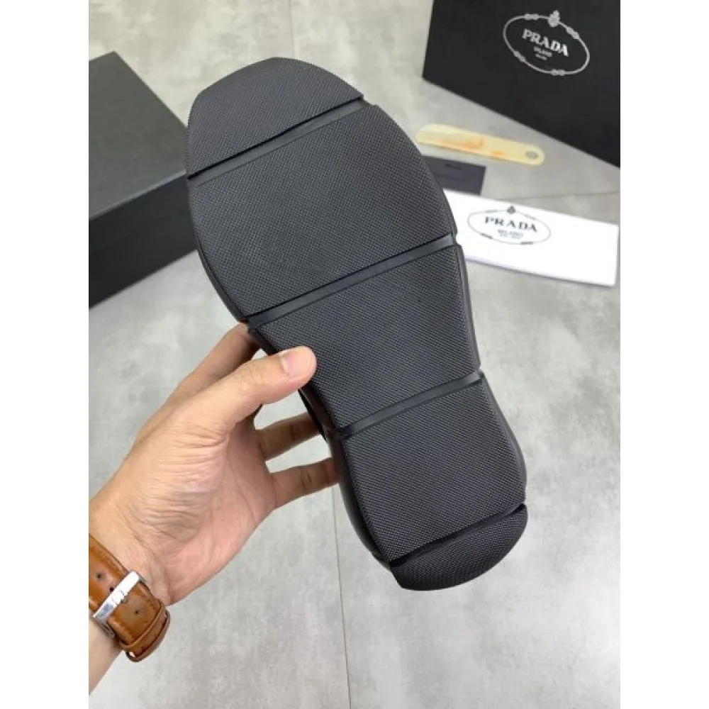 2024FW メンズ用 スニーカー PRADA プラダ 毎シーズン人気が高い 商品画像 9