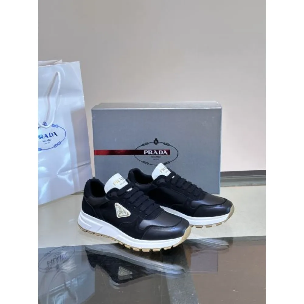 2024FW メンズ用 スニーカー PRADA プラダ 著名人やセレブも愛用する 商品画像 5