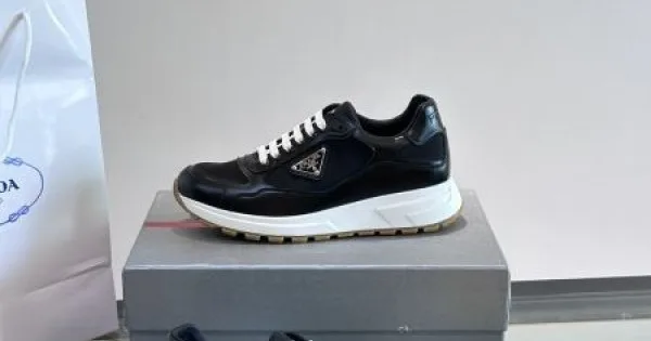 2024FW メンズ用 スニーカー PRADA プラダ 海外の顧客限定先行セール 商品画像 11