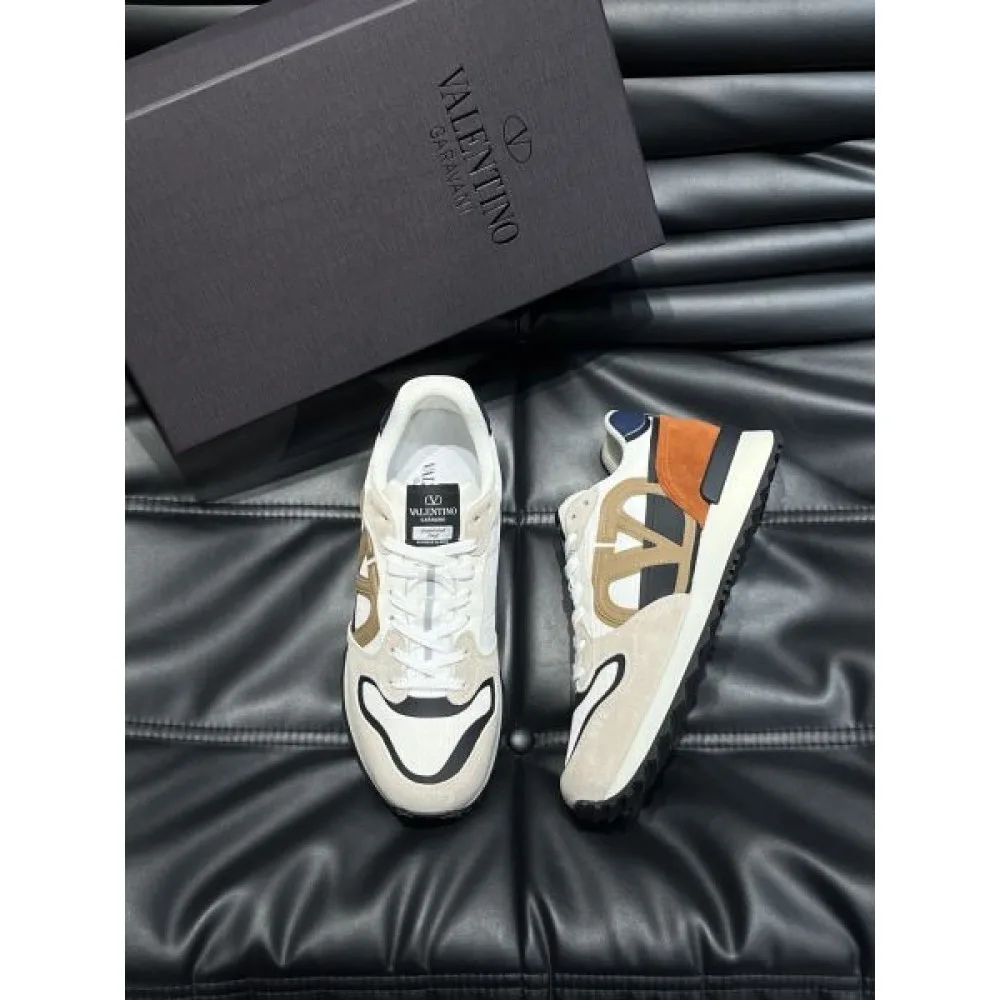 VALENTINO ヴァレンティノ 売切れ必須 2026 メンズ用 スニーカー 商品画像 3