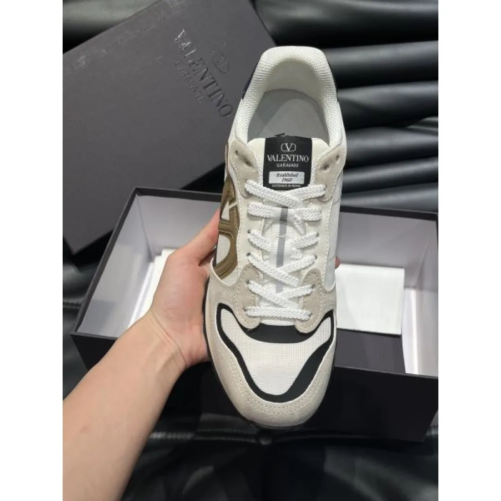VALENTINO ヴァレンティノ 売切れ必須 2026 メンズ用 スニーカー 商品画像 6