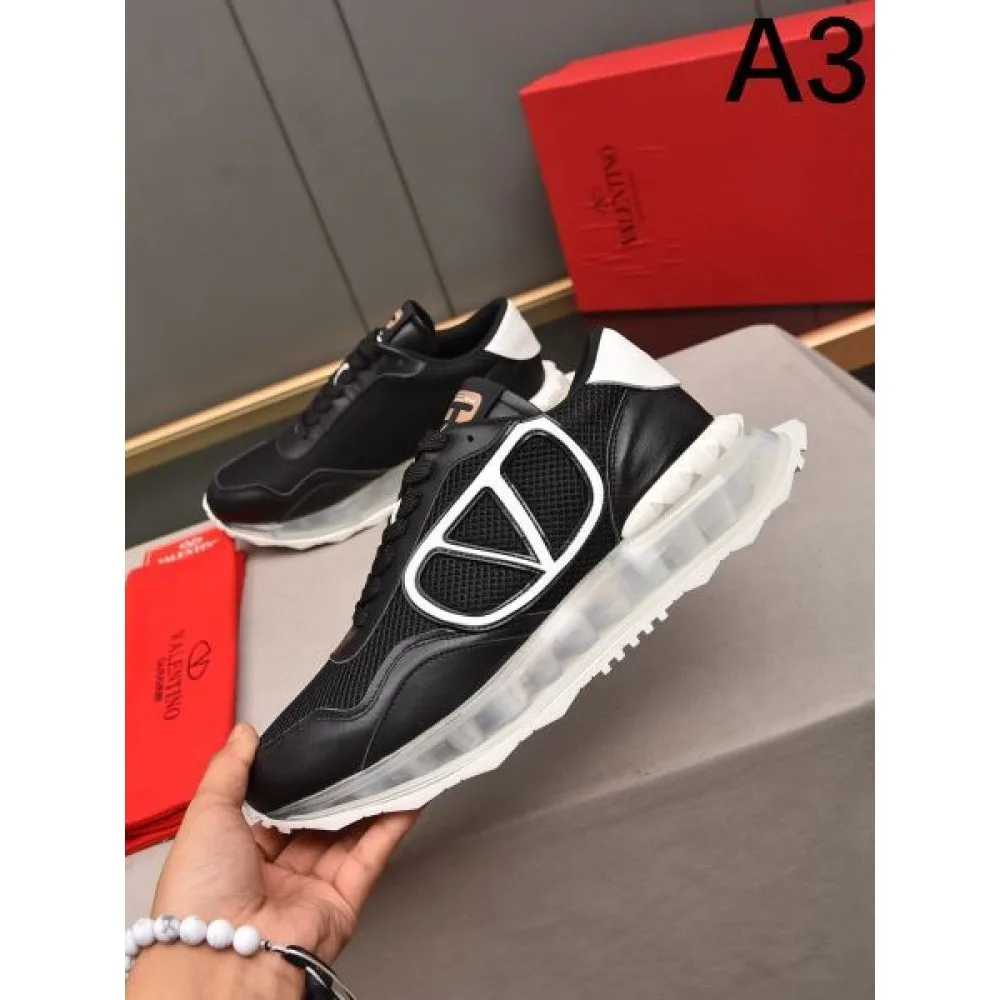 VALENTINO ヴァレンティノ 最終セール 2026 メンズ用 スニーカー 商品画像 3