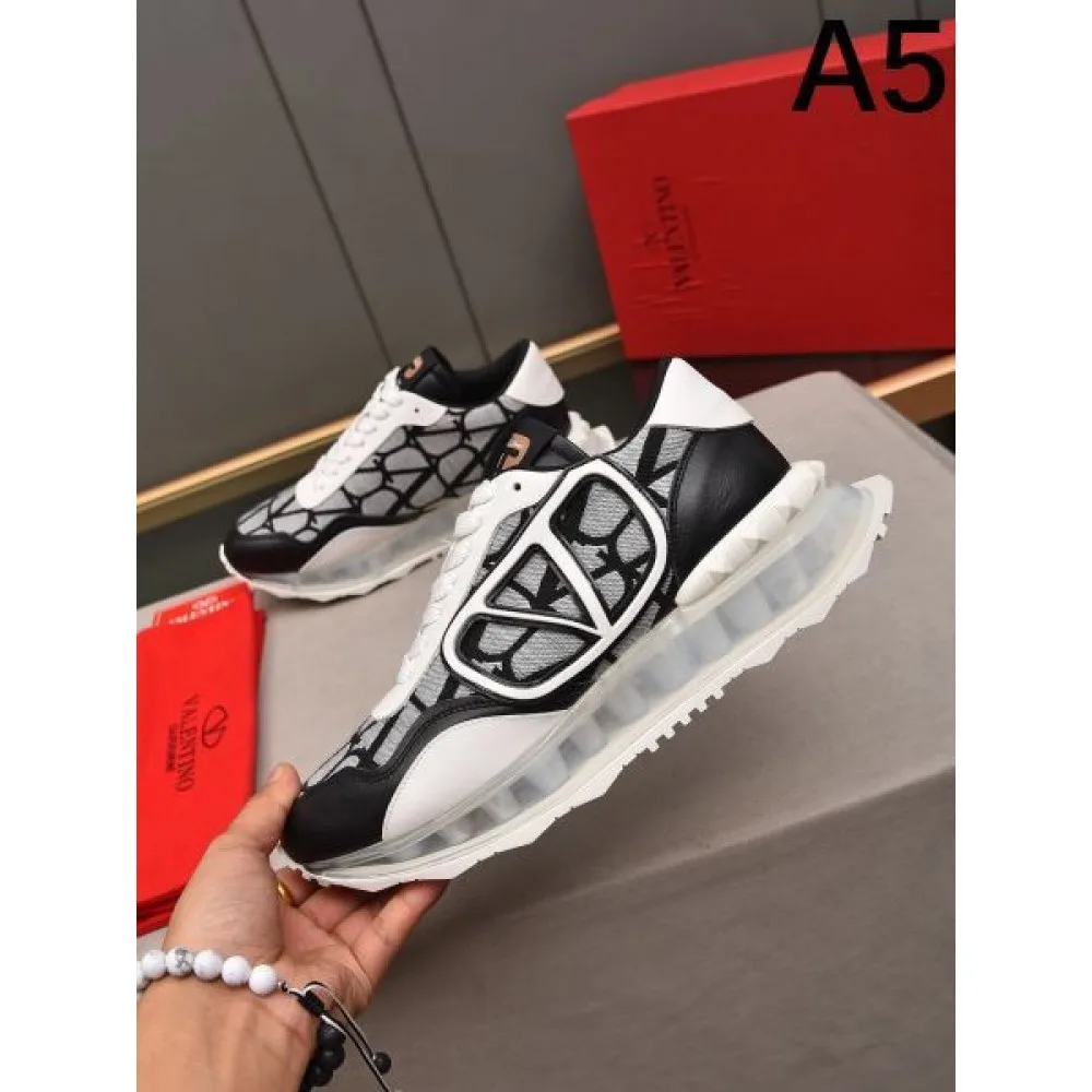 VALENTINO ヴァレンティノ 最終セール 2026 メンズ用 スニーカー 商品画像 5