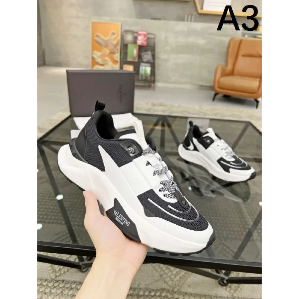 VALENTINO ヴァレンティノ 大注目 2026 メンズ用 スニーカー 商品画像 3