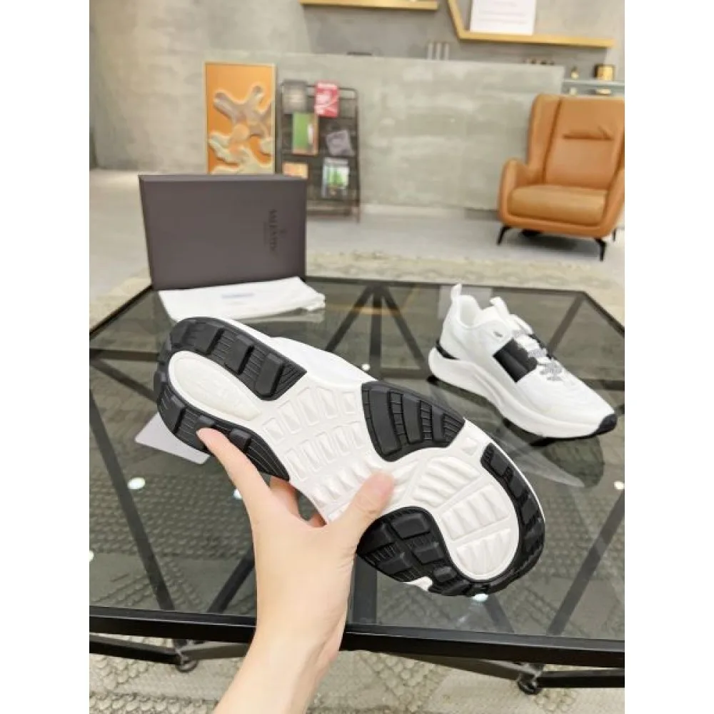 VALENTINO ヴァレンティノ 大注目 2026 メンズ用 スニーカー 商品画像 9