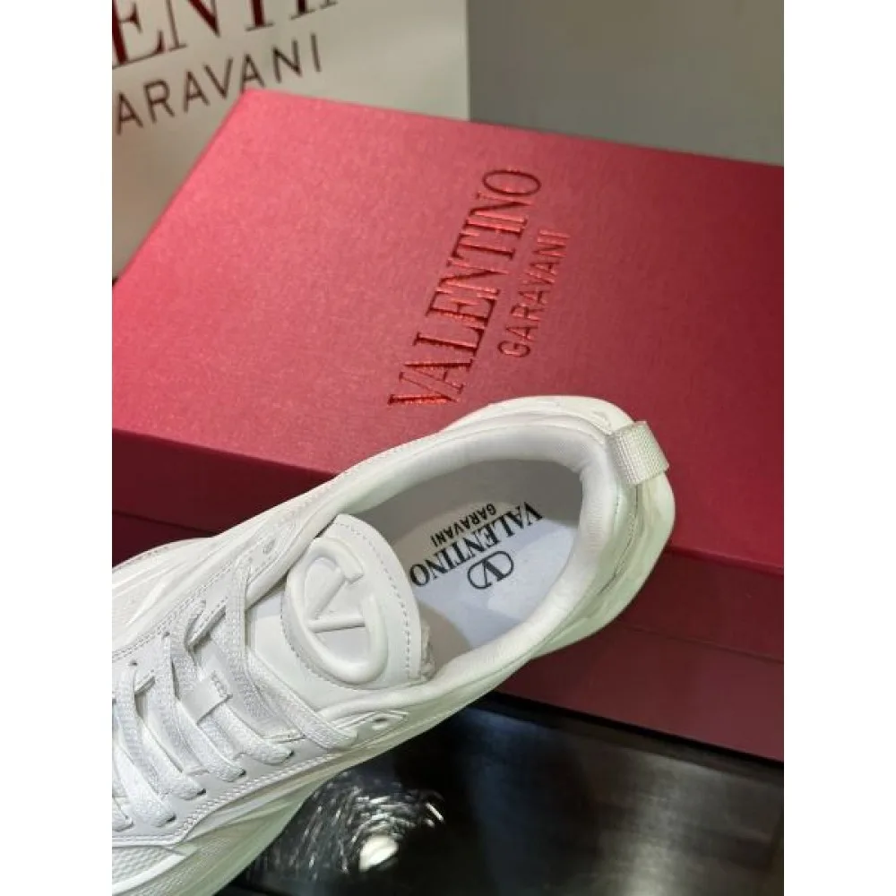 VALENTINO ヴァレンティノ デザイン高い 2026 メンズ用 スニーカー 商品画像 9