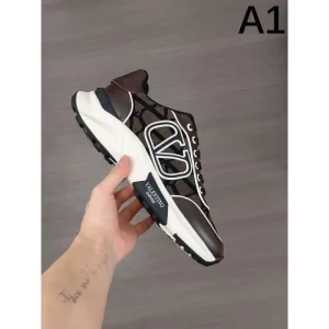 2024FW メンズ用 スニーカー VALENTINO ヴァレンティノ トップトレンド 商品画像 1