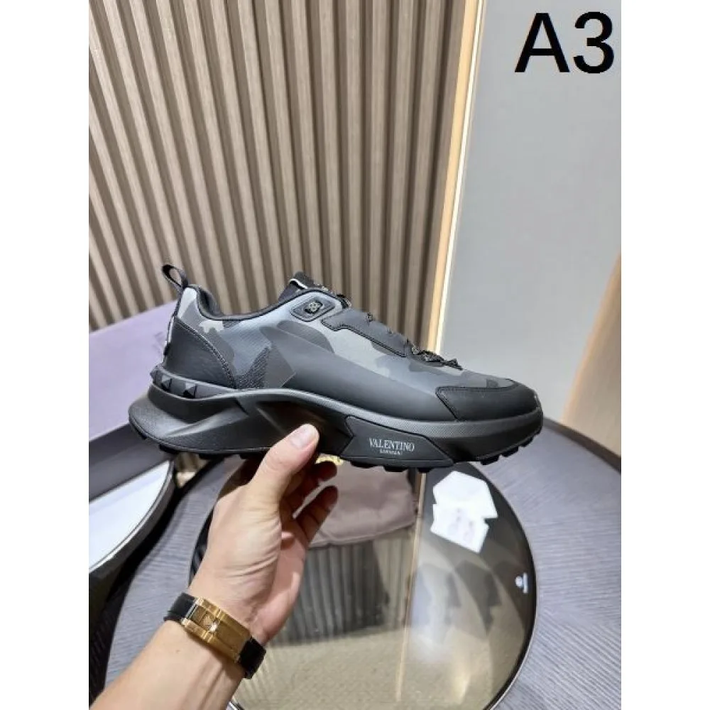 2024FW メンズ用 スニーカー VALENTINO ヴァレンティノ 自分へのご褒美 商品画像 3