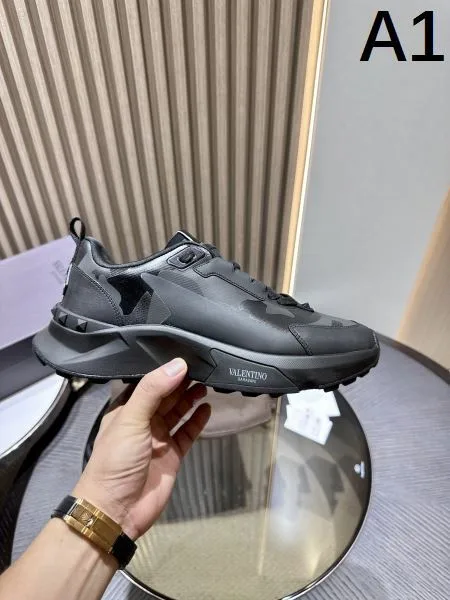 2024FW メンズ用 スニーカー VALENTINO ヴァレンティノ 自分へのご褒美 商品画像 10