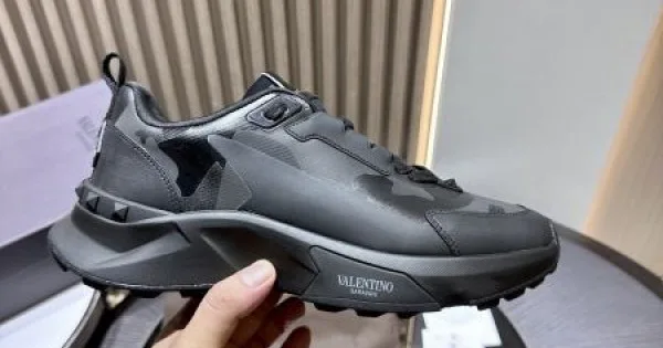 2024FW メンズ用 スニーカー VALENTINO ヴァレンティノ 自分へのご褒美 商品画像 11