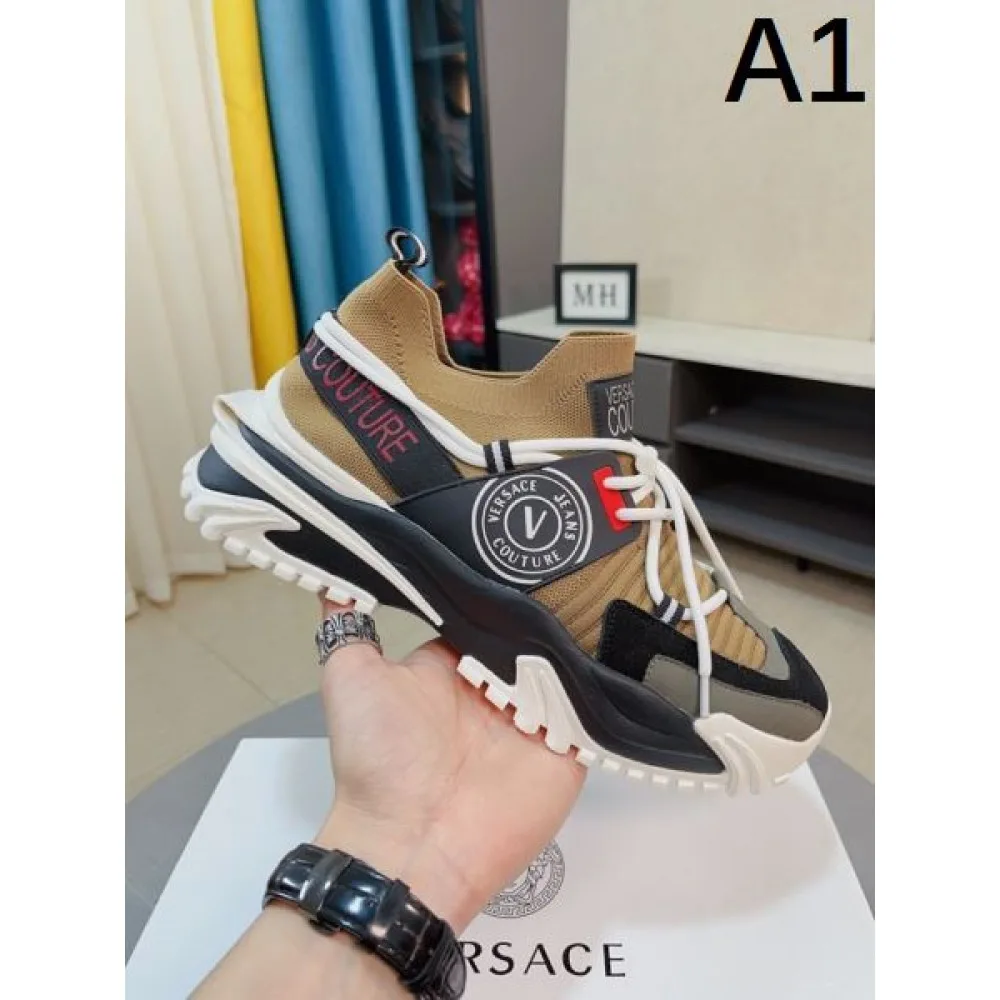 VERSACE ヴェルサーチェ お気に入りの上品 2026 メンズ用 スニーカー 商品画像 1