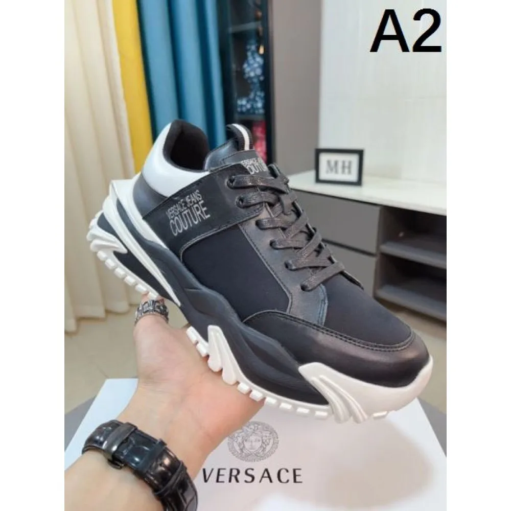 VERSACE ヴェルサーチェ セレブも多数愛用 2026 メンズ用 スニーカー 商品画像 2