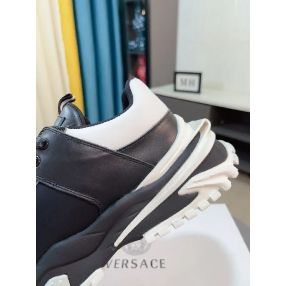 VERSACE ヴェルサーチェ セレブも多数愛用 2026 メンズ用 スニーカー 商品画像 7