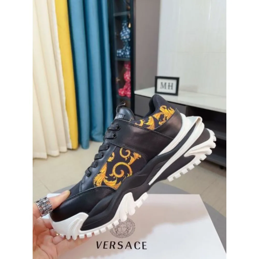 VERSACE ヴェルサーチェ 上品な彩りに夢中 2026 メンズ用 スニーカー 商品画像 5