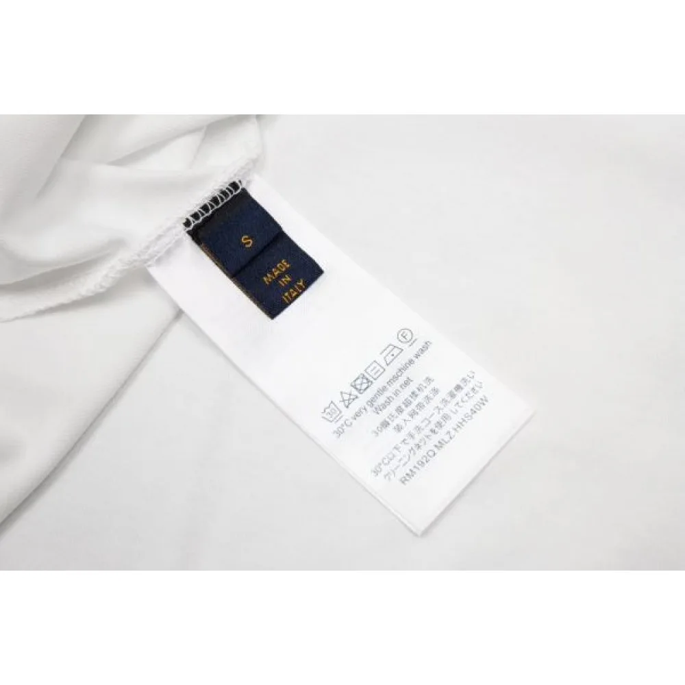 2026 最新で一目惚れ LOUIS VUITTON ルイヴィトン メンズ用 半袖Tシャツ 商品画像 10